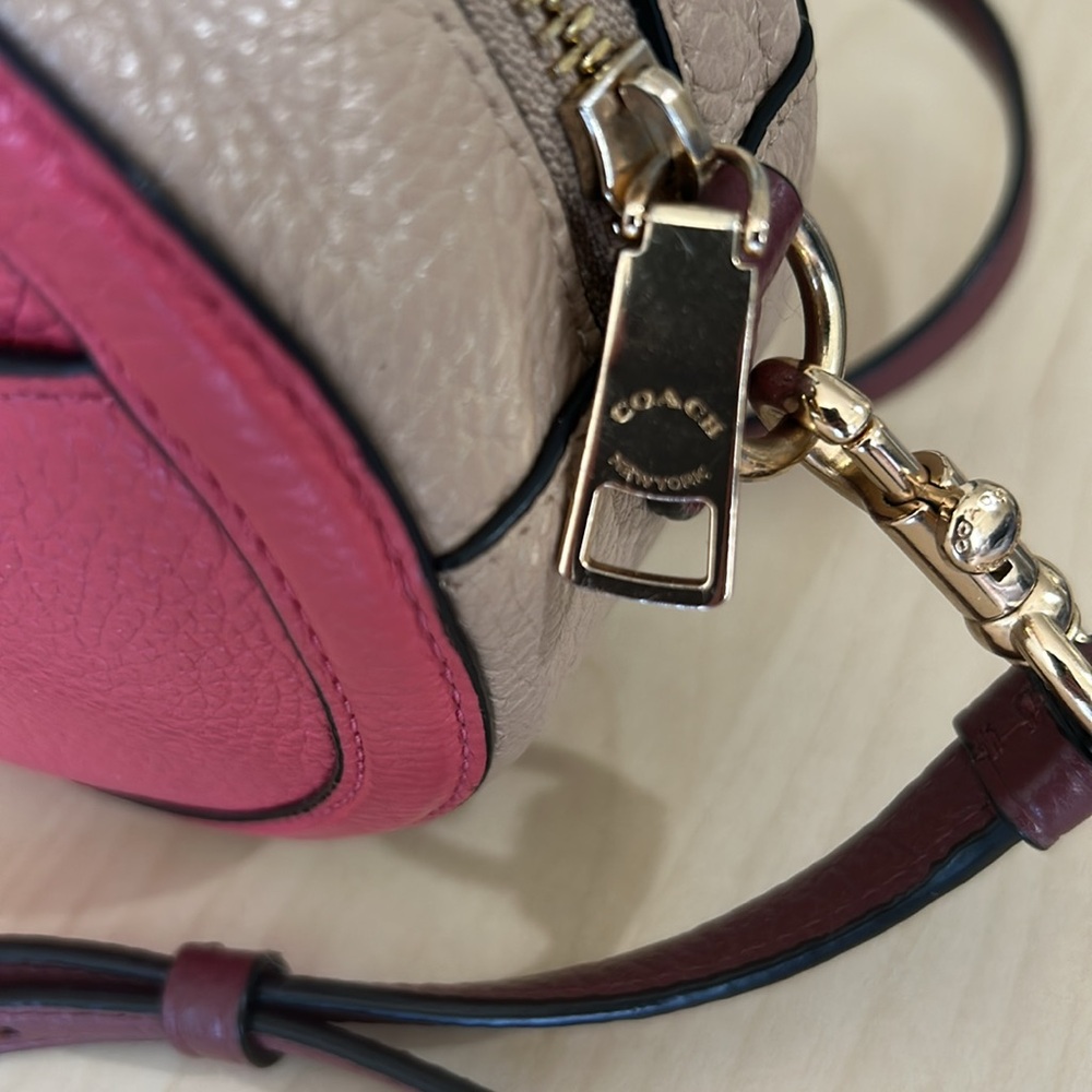 Coach Colorblock With Horse and Carriage Crossbody Bag C4164 - Picture 4 of 9